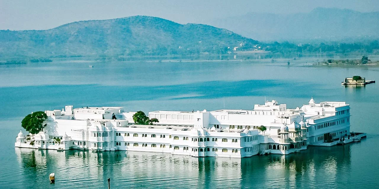 
Top 10 Hotels in India